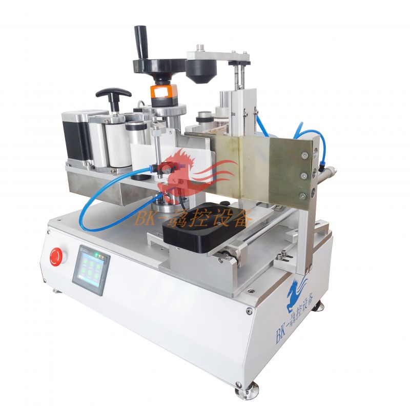BK-915   半自動側面滾貼貼標機