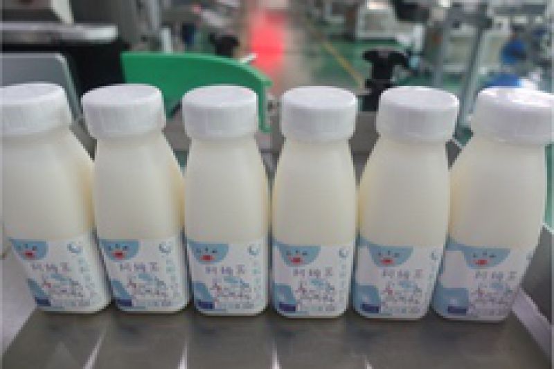BK-301搓滾式圓瓶貼標(biāo)機(jī)視頻